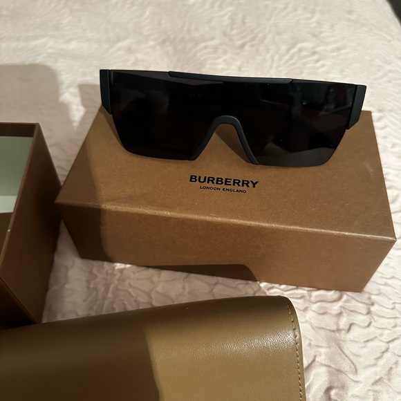 Burberry Black Sunglasses